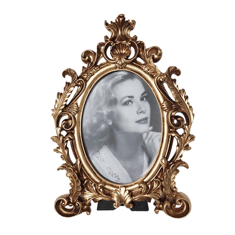 

European Neoclassical Palace Wedding Shaped Wall Hanging Desktop Resin Photo Frame