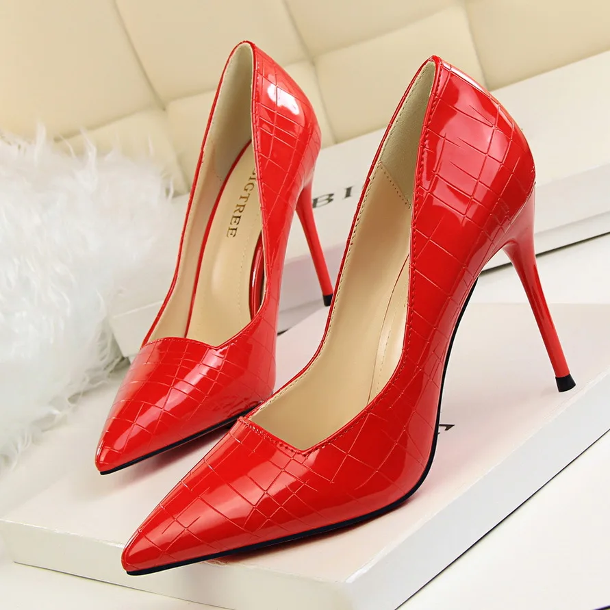 

2021 fashion sexy women's high heels thin heel shallow mouth pointed metal stone grain mirror sexy slim nightclub shoes