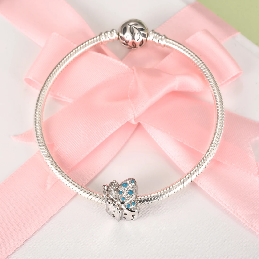 Женские шармы-бусины из серебра 925 пробы с синей бабочкой | Украшения и аксессуары