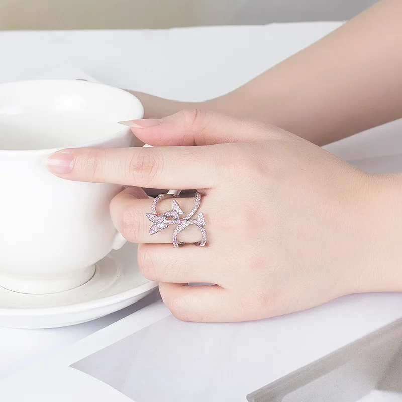 Новинка 2020 женские кольца Lateefah с бабочкой и светло-розовым кристаллом свадебное