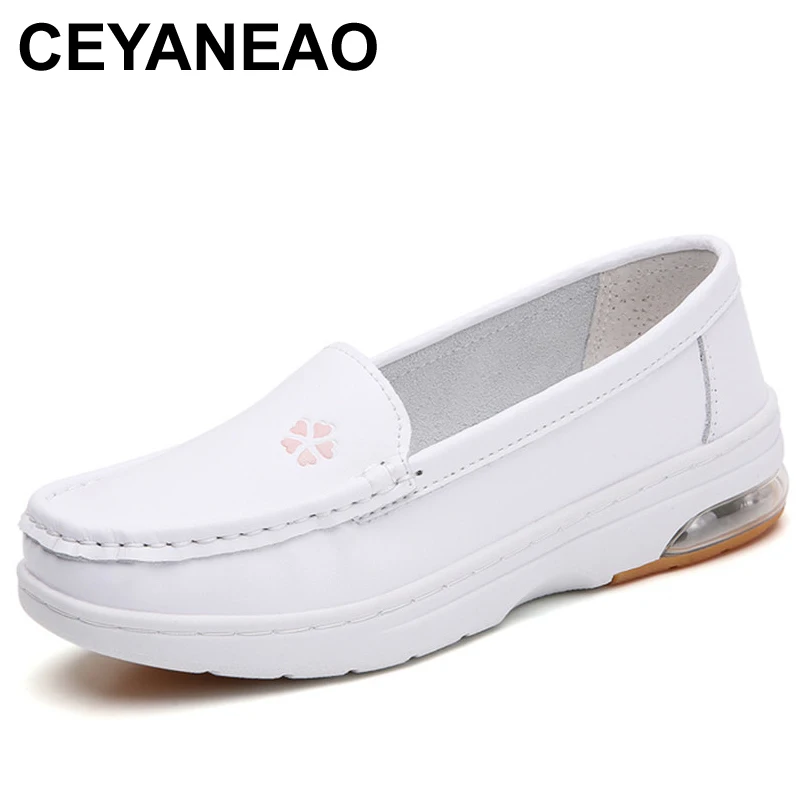

Женская обувь для медсестры CEYANEAO, Новая удобная Белая обувь с мягкой подошвой, увеличивающая рост кожаная обувь