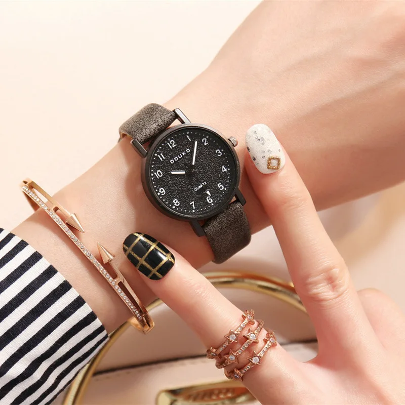 

Korean version of simple digital scale literary retro college stone pattern belt fashion female watch student watch gift