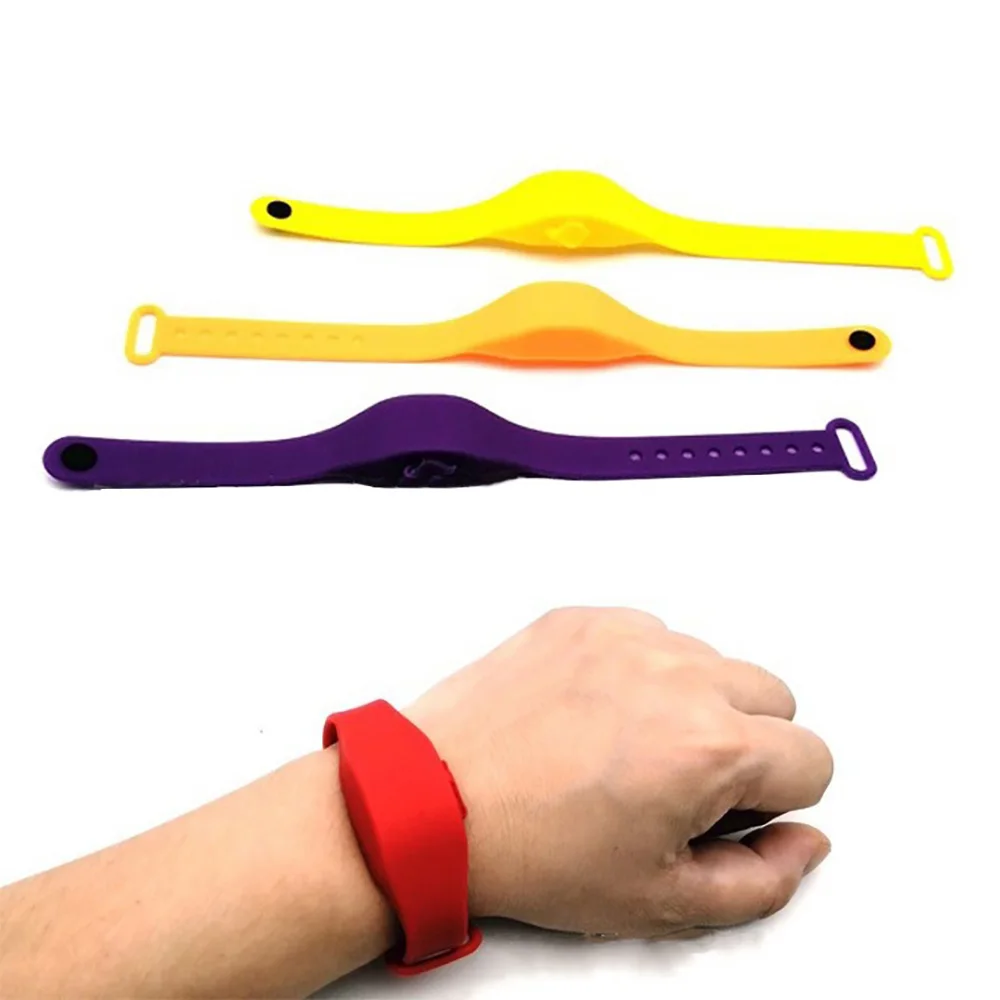 

Dispensing Pumps New Disinfectant Wristband Hand Sanitizer Dispenser