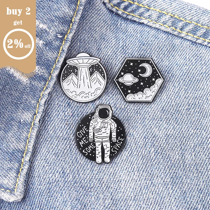 Значок на булавке с эмалью в виде астронавта НЛО | Украшения и аксессуары