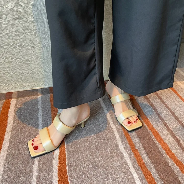 

2021 Sexy Mules Shoes Women Square Heel Slippers Women Summer High Heels Square Toe Sandals Slides Ladies Shoes 2021 Sexy Mules