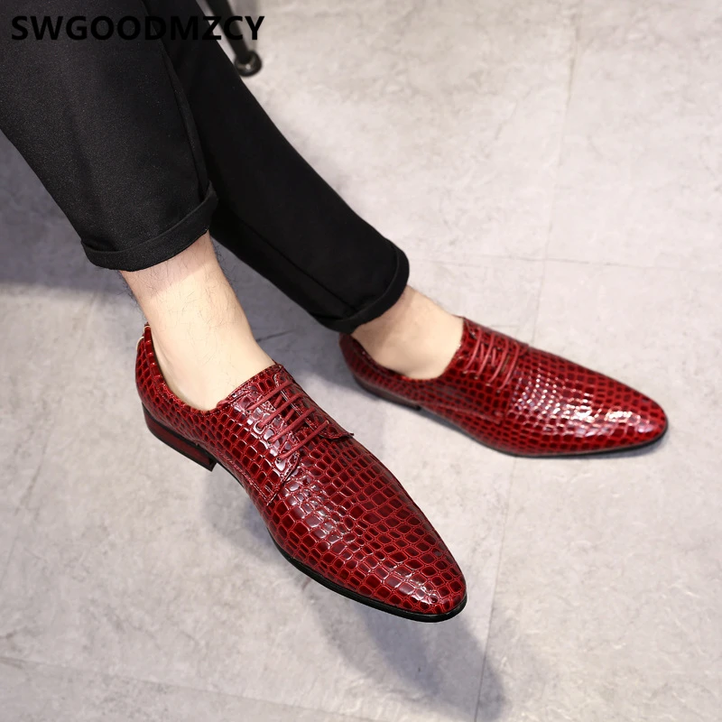 

Patent Leather Italian Shoes Men Oxford Men Wedding Shoes Luxury Pointed Toe Plus Size Shoes Fashion Snakeskin Sapato Social