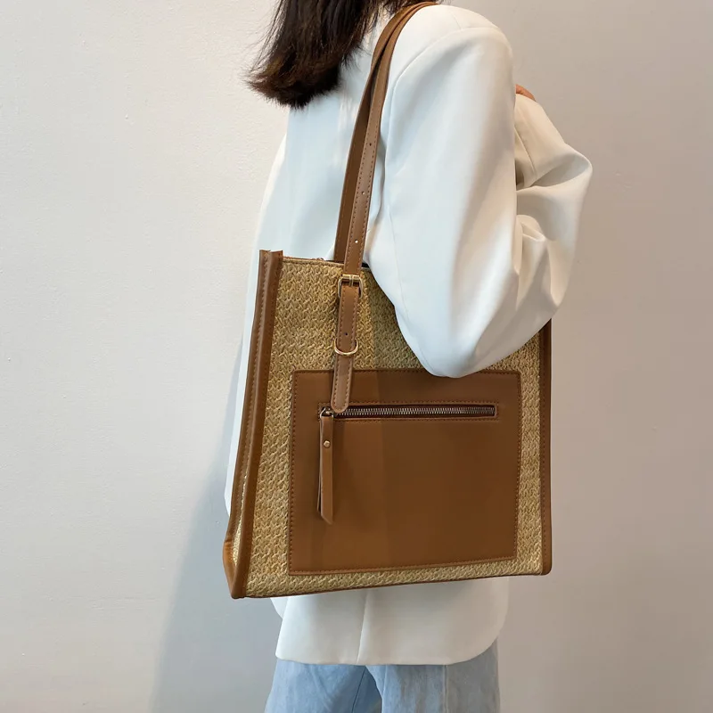 

Fashionable and Simple Literary Fan Straw Woven Handbags 2021 New Shopping Bags, Portable Woven BagsLarge-capacity Shoulder Bags