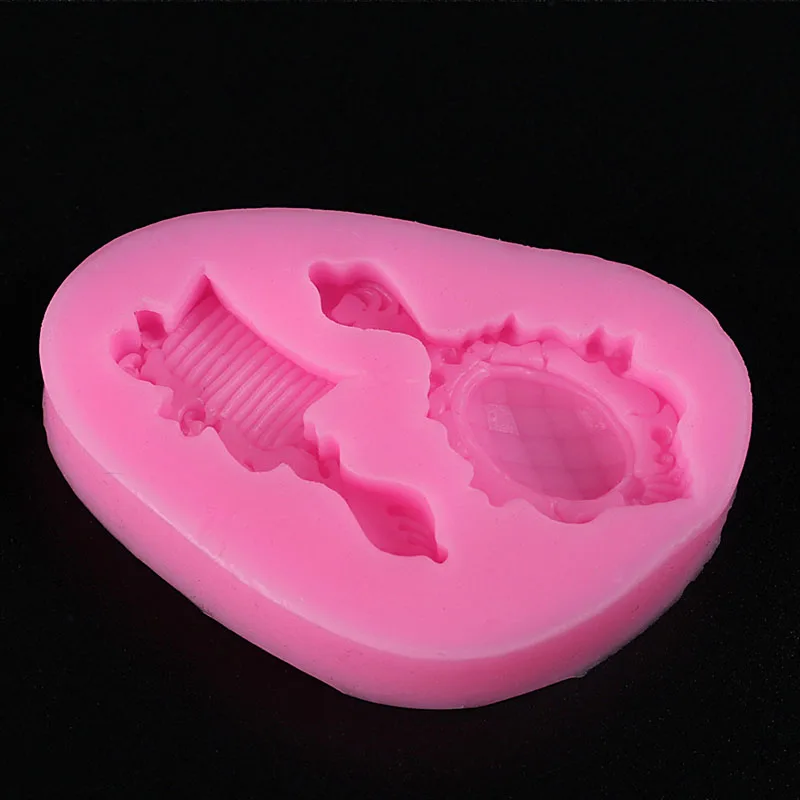 

Mirror Comb Shape Baking Fondant Mold Sugar Craft Cake Decorating Tools Christmas Silicone Mold