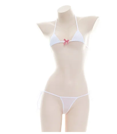Комплект женского нижнего белья из бюстгальтера и трусиков с бантиком| |