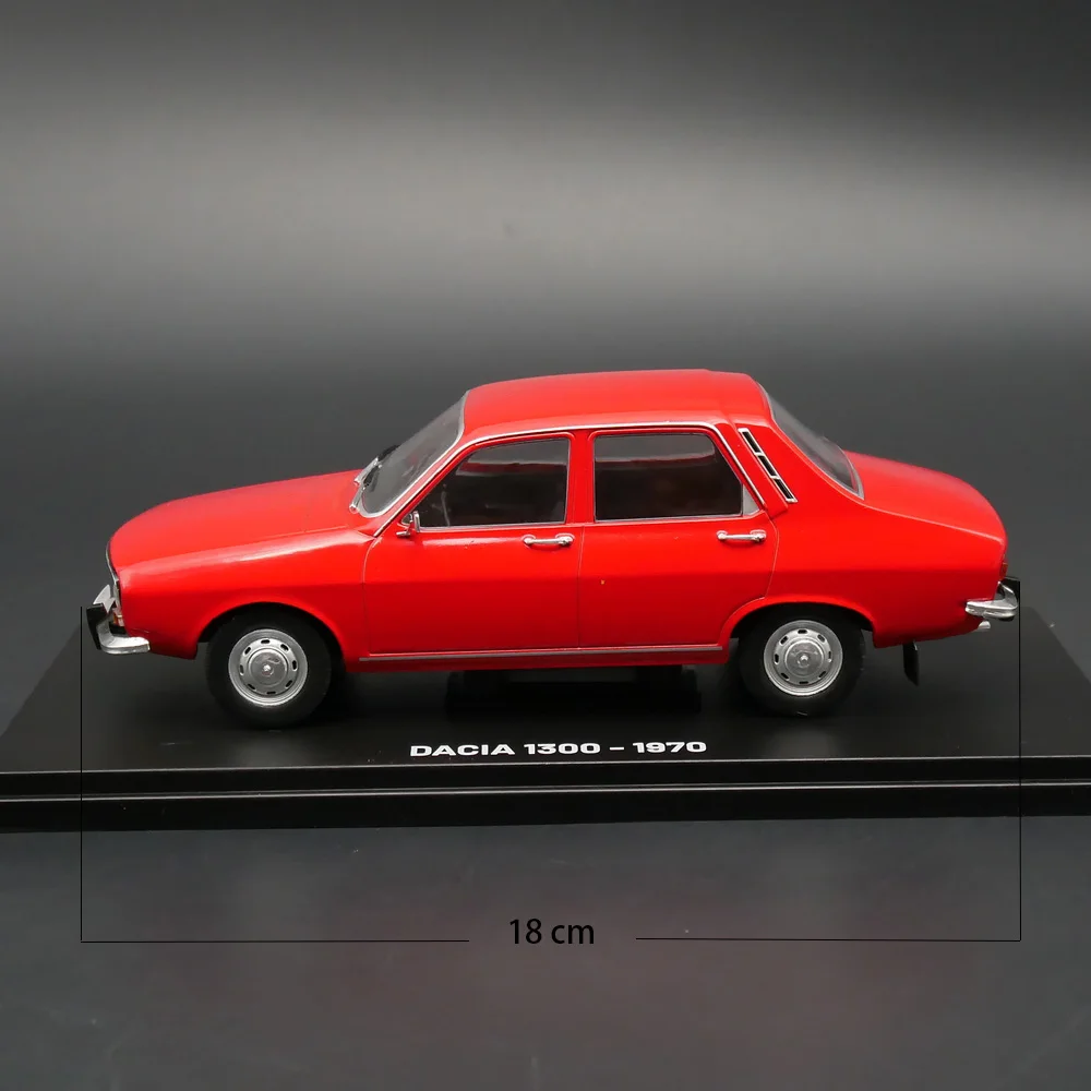 

Металлическая Игрушечная машина IXO / Hachette 1:24 Dacia 1300 1970, модель под давлением