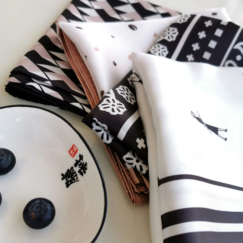 

Spring New Style Original Design Printing Simulation Silk Scarf Female Professional Decorate Scarves Holiday Present 70*70CM