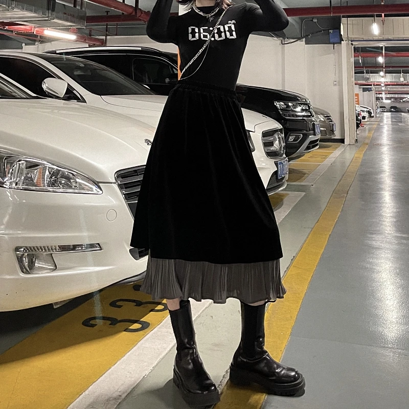 

Korean Winter Harajuku Tooling Style Women Skirt Streetwear Golden Velvet Splicing Vintage Irregular Ruffles High Waist Skirt