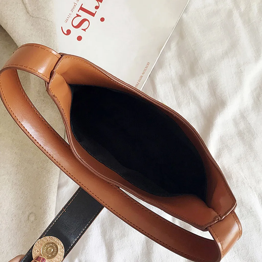 Модная женская сумка мессенджер трендовая вместительная кожаная на плечо