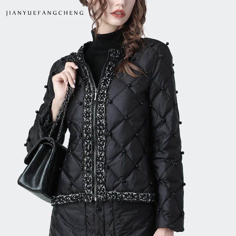 Модный пуховик для женщин теплый утолщенный короткий зимний с бисером легкая