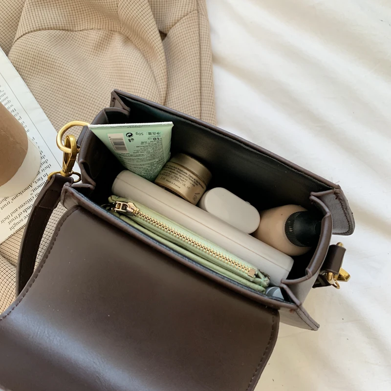 

Women's Solid Color Crocodile Pattern PU Leather Small Square Shoulder Bag Vintage Clamshell Clutch Bags Elegant Messenger Bag