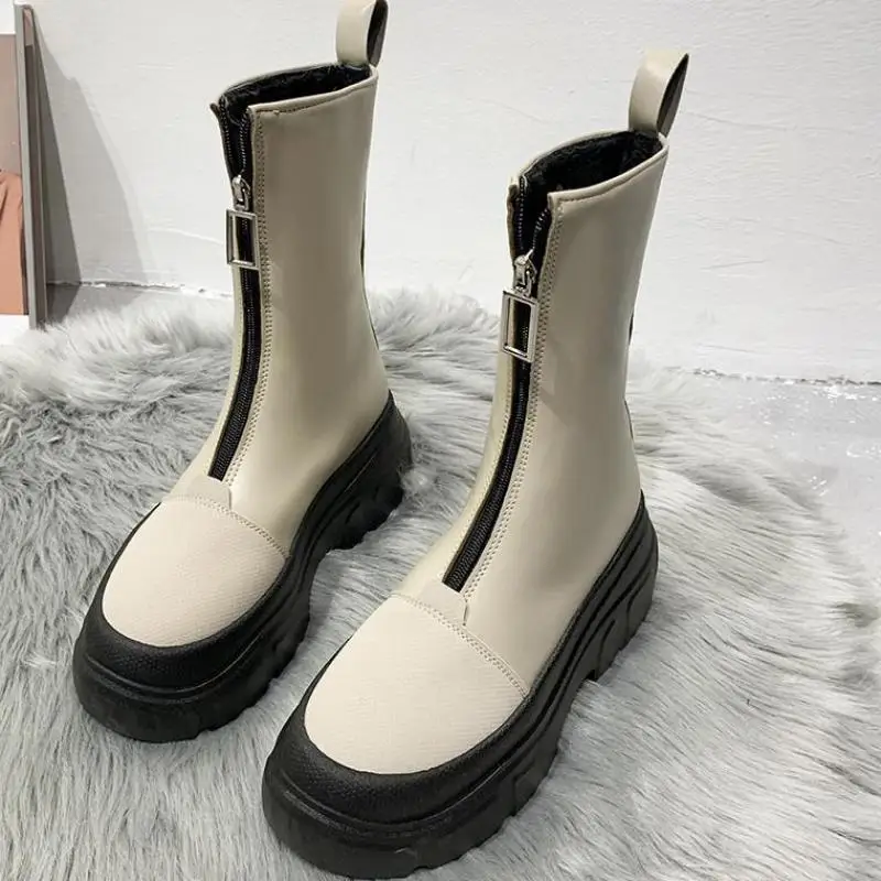 

Женские ботинки на платформе, Новинка осени 2022, резиновые женские короткие ботинки в британском стиле с круглым носком и молнией на лодыжке,...