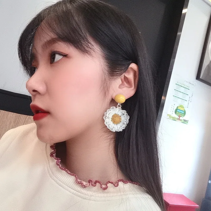 

Krasivaya Yellow Daisy Stud Earrings For Women Fashion Jewelry Trendy Gift