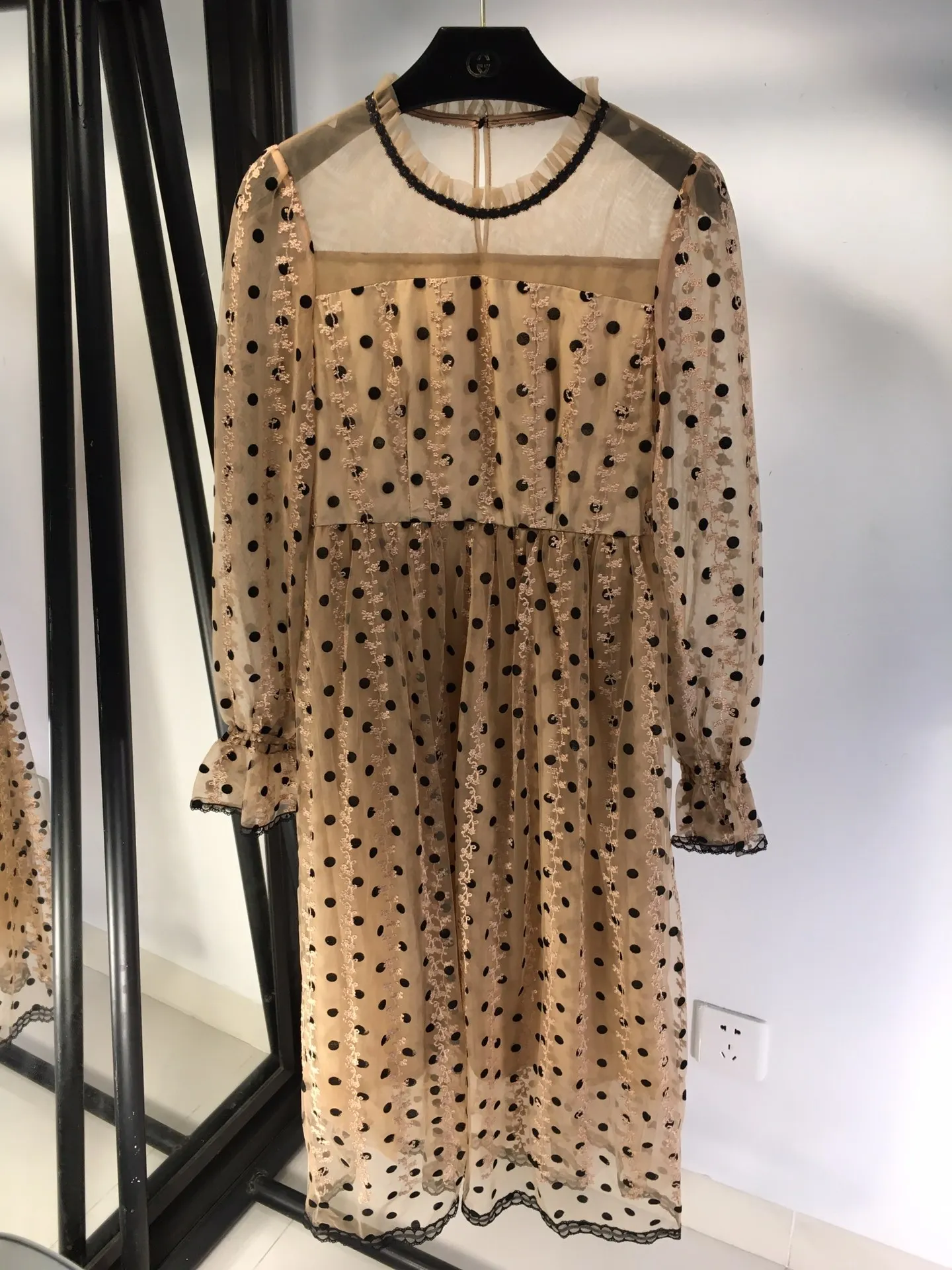 

fashion 2021 new ladies long sleeve round neck flocking polka dot dress 0119