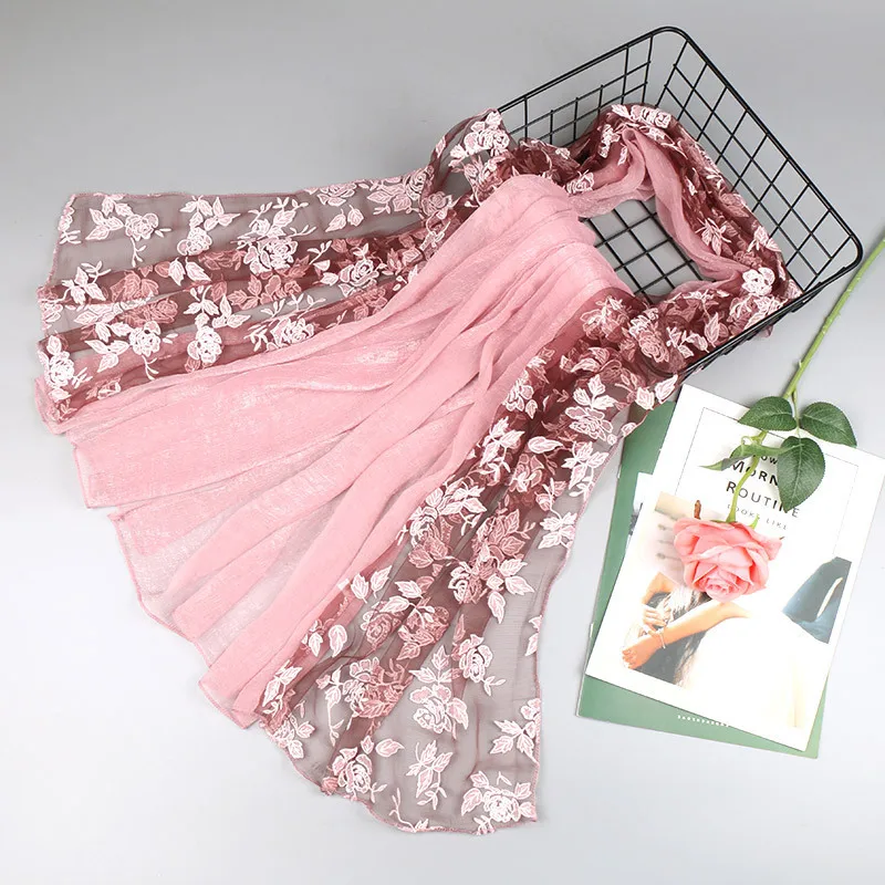 Женский кружевной шарф однотонный длинный ажурный модель Sjj10 на осень и зиму 2020 |