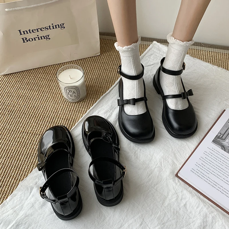 

Женские туфли мэри джейн в британском стиле, новинка на весну и осень, универсальные небольшие кожаные туфли с закрытым носком в японском ст...