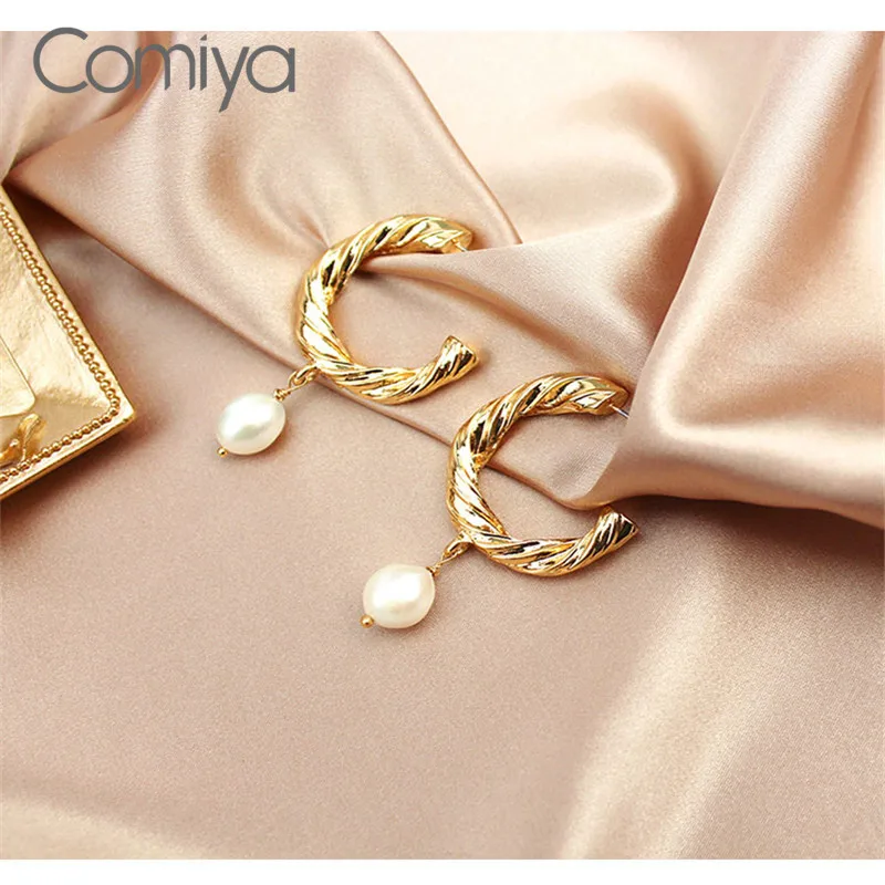 Женские серьги подвески Comiya круглые золотого цвета из цинкового сплава с