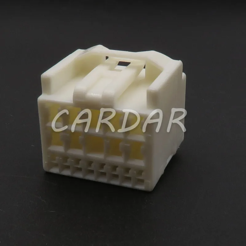 

Разъем для автомобильного двигателя, 17 контактов 6098-3933, 1 комплект