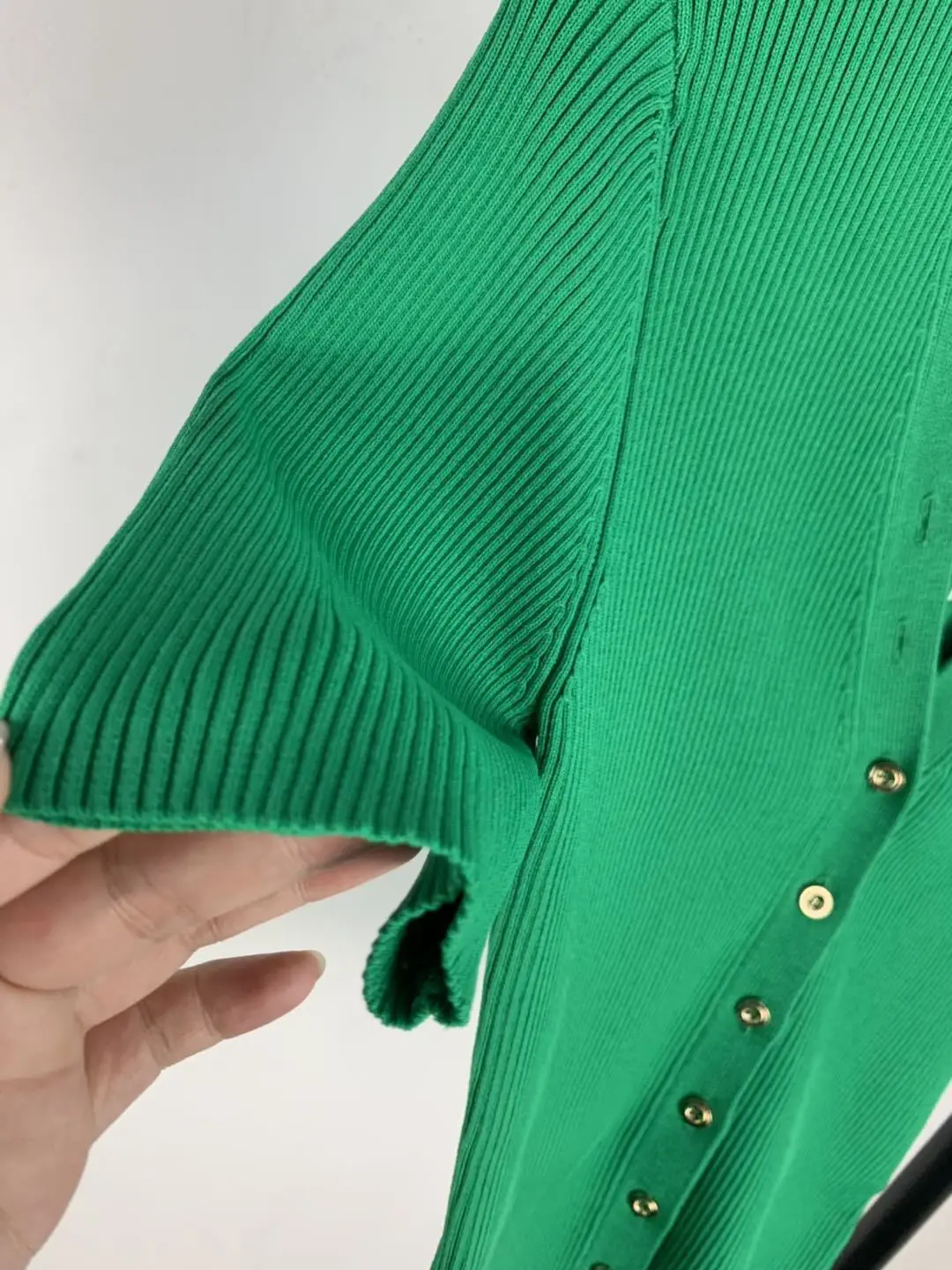 

Women V-Neck Knit T-Shirt Slim Ladies Short Sleeve Buttons New Ladies Knitwear Top