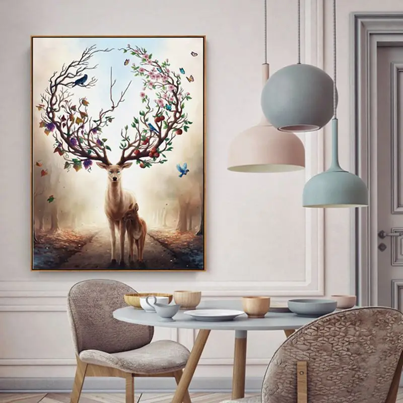 Настенное искусство Олень с длинным рогом цветение и медведь фрукты фотографии