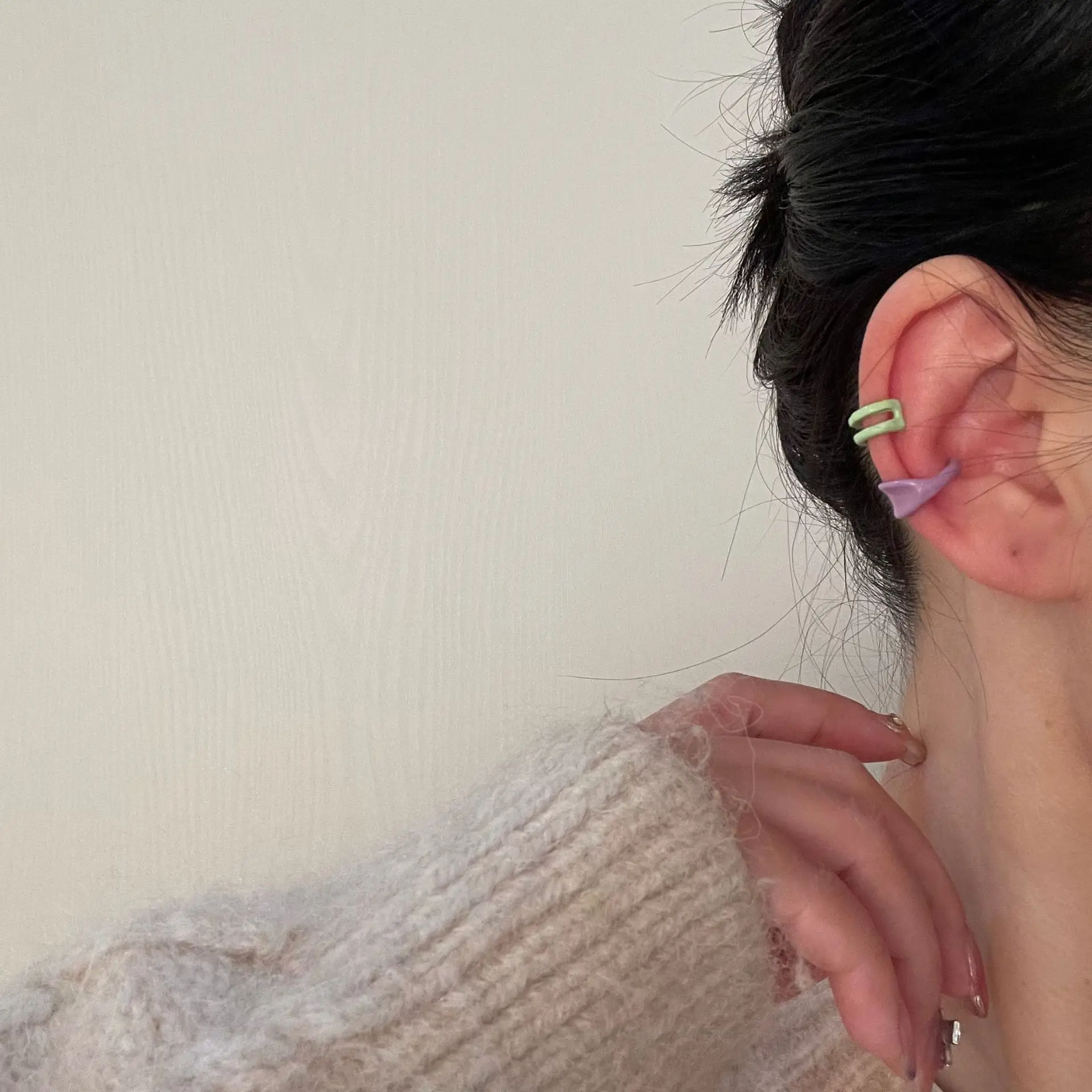 

1PC Colorful Dripping Oil Metal Geometric C-shaped Ear Clip No Piercing Fake Cartilage Ear Cuff For Women Girls Korean Jewelry