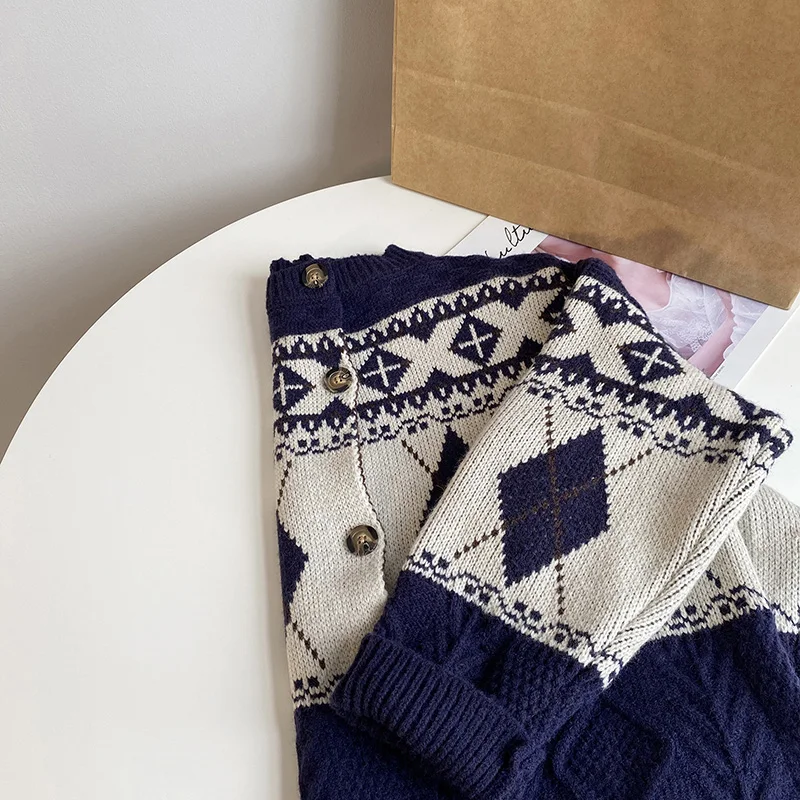 

2020 Women New Retro Color Matching Sweater Thick Cardigan Autumn Winter Causal Long Sleeved Oversized Lazy Knit Jacket Female