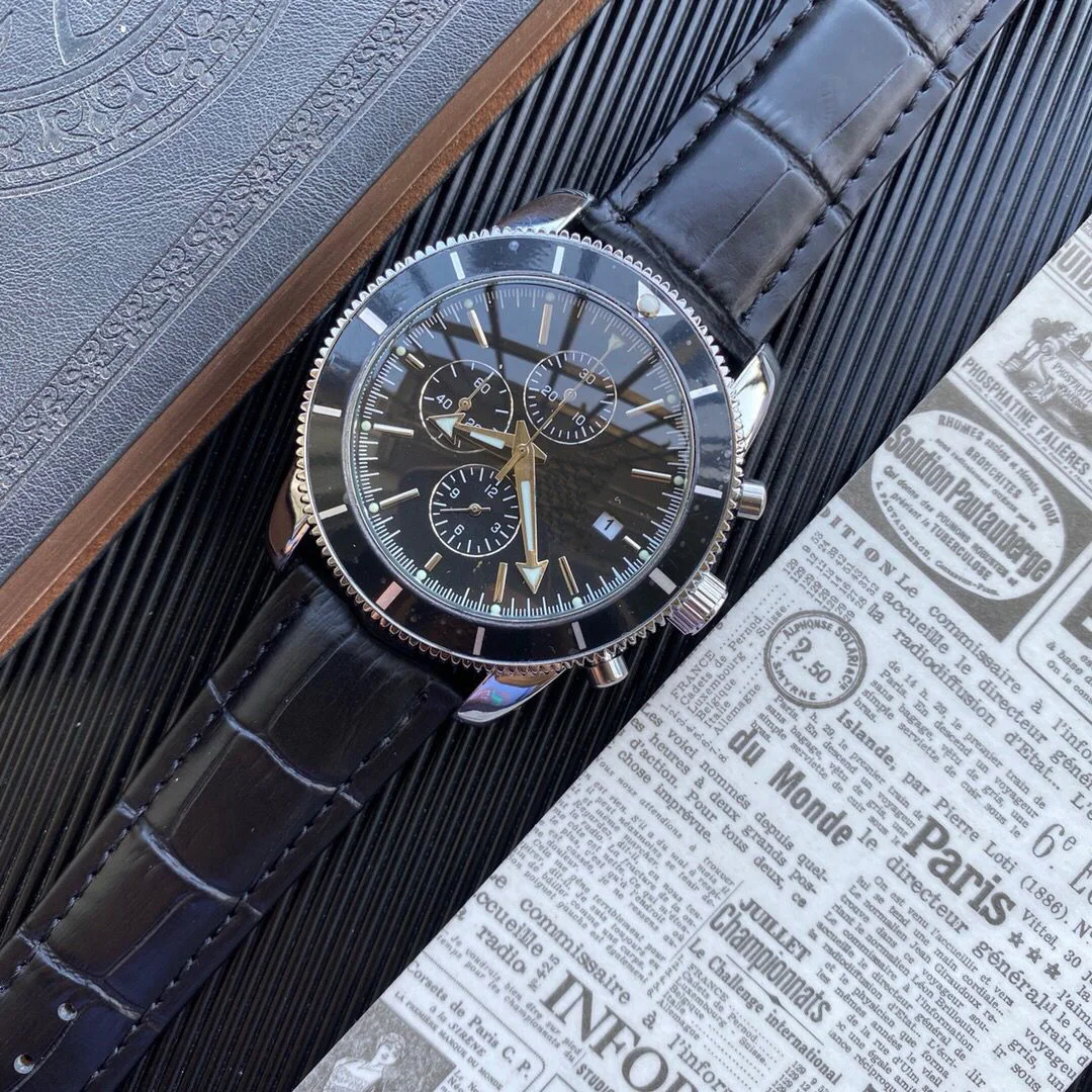 

2021 New Men's Big Leather Men's Quartz Movement Multi-functional 6 Needle Fashion Watch Accessories
