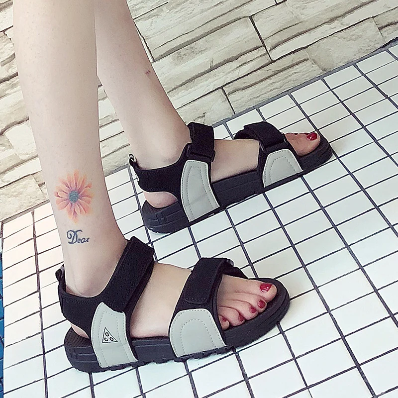 

Новые простые сандалии для мужчин и женщин, летняя Корейская Спортивная пляжная обувь для отдыха Yuenan на плоской подошве, большие размеры