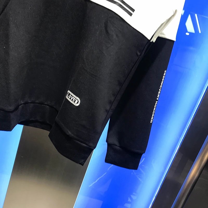 

Autumn men's 2020 New Fashion Top personalized skull hot diamond letter printing long sleeve sweater round neck trend men