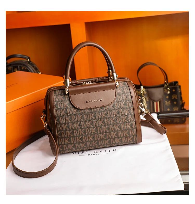 

Women's bag 2020 new luxury fashion messenger bag large capacity Boston pillow one shoulder handbag women's bag