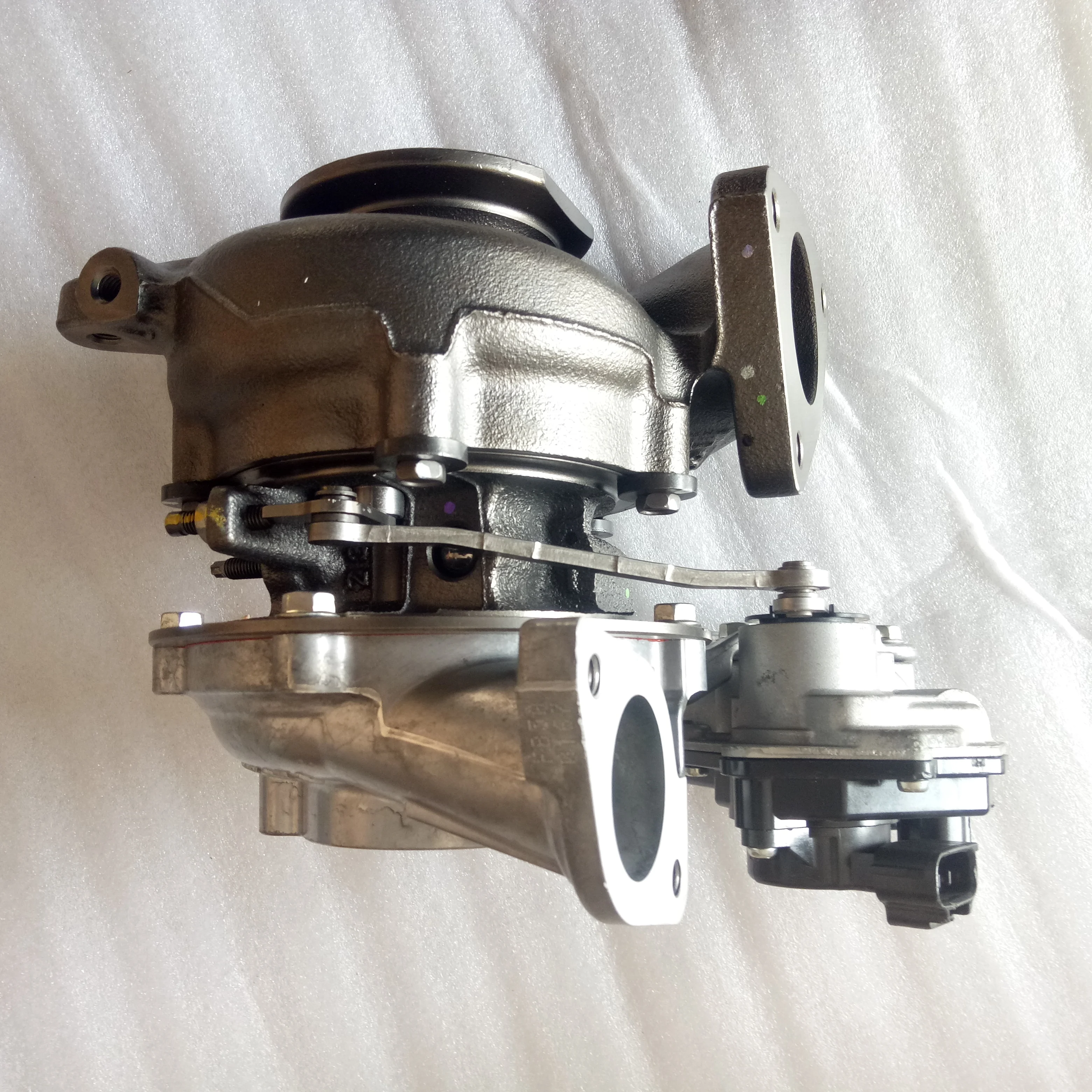 

Оригинальный Турбокомпрессор Ct16v 17201-11070 1720111070 2gd, турбодвигатель для Toyota Hilux ltr, двигатель Common Rail 2gd-ftv
