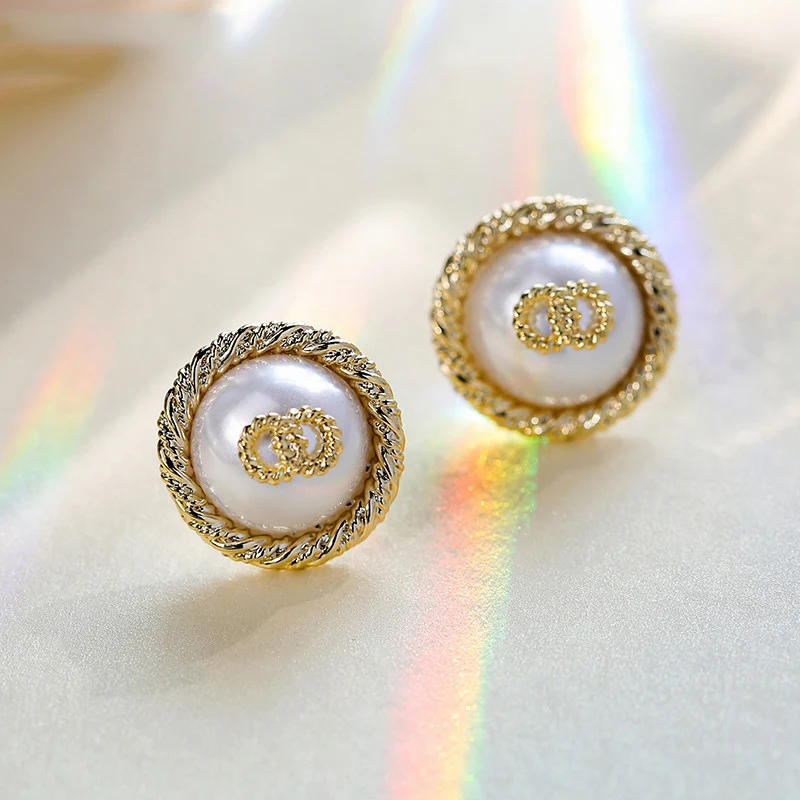 Корейские новые круглые серьги гвоздики с имитацией жемчуга белого цвета для