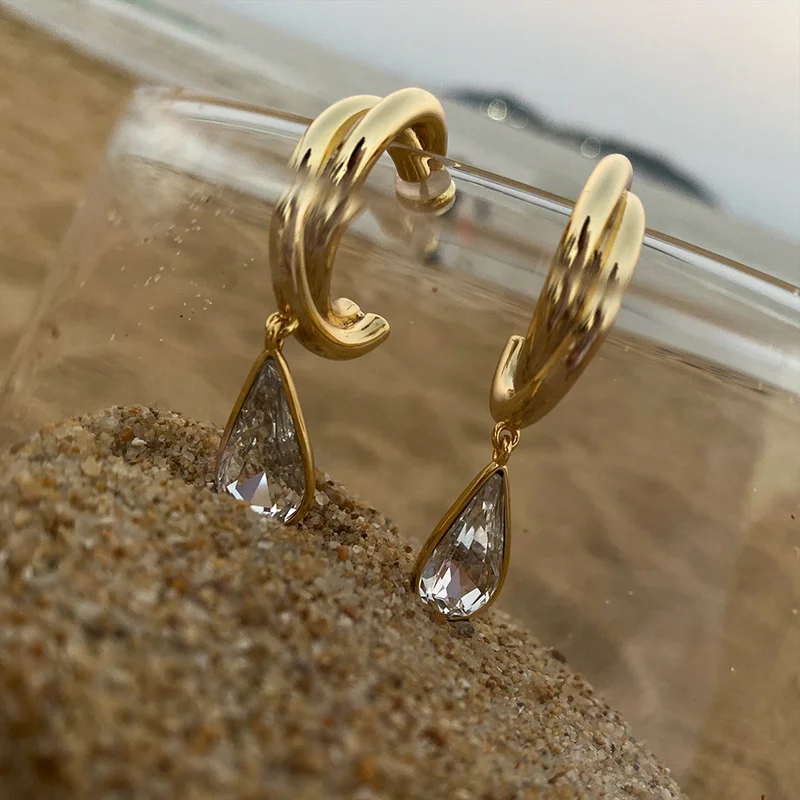 

Timeless Wonder Stunning Zirconia Waterdrop Hoops Earrings Women Goth Jewelry Top Trendy Designer Ins Fancy Party Rare Prom 7247