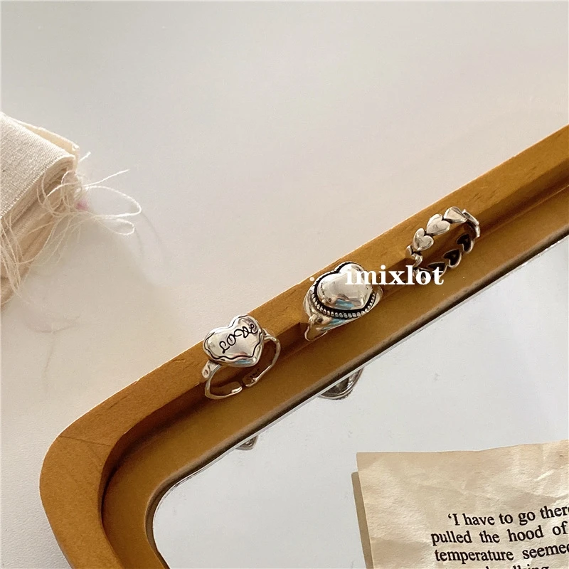 

Kpop New Design retro silver color love heart rings for woman girls Aesthetic Party Jewelry accessorie Christmas girls