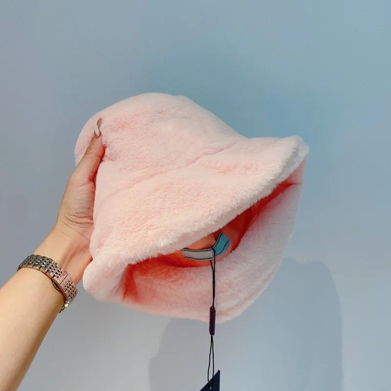 

2021 Brand New Women Winter Faux Fur Fluffy Bucket Hats Women Outdoor Warm Sun Hat Soft Velvet Furry Fisherman Cap