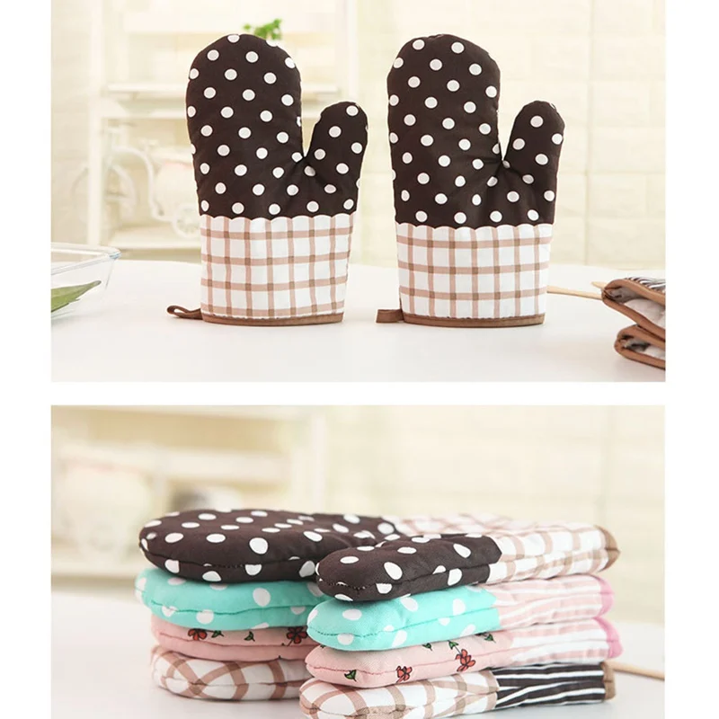 

1PC Hot Oven Mitts Baking Anti-Hot Gloves Pad Oven Microwave Insulation Mat Christmas Decoration Baking Kitchen Tools