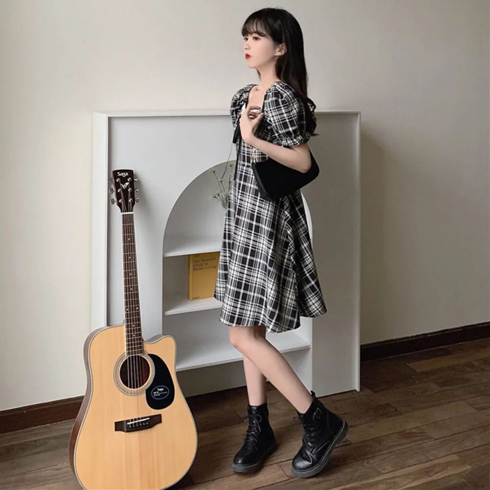 

Fashion Casual High Street 2021 Summer Dress Loose Oversize Hipster Designer Thin Lattice High Waist Puff Sleeve Square Collar