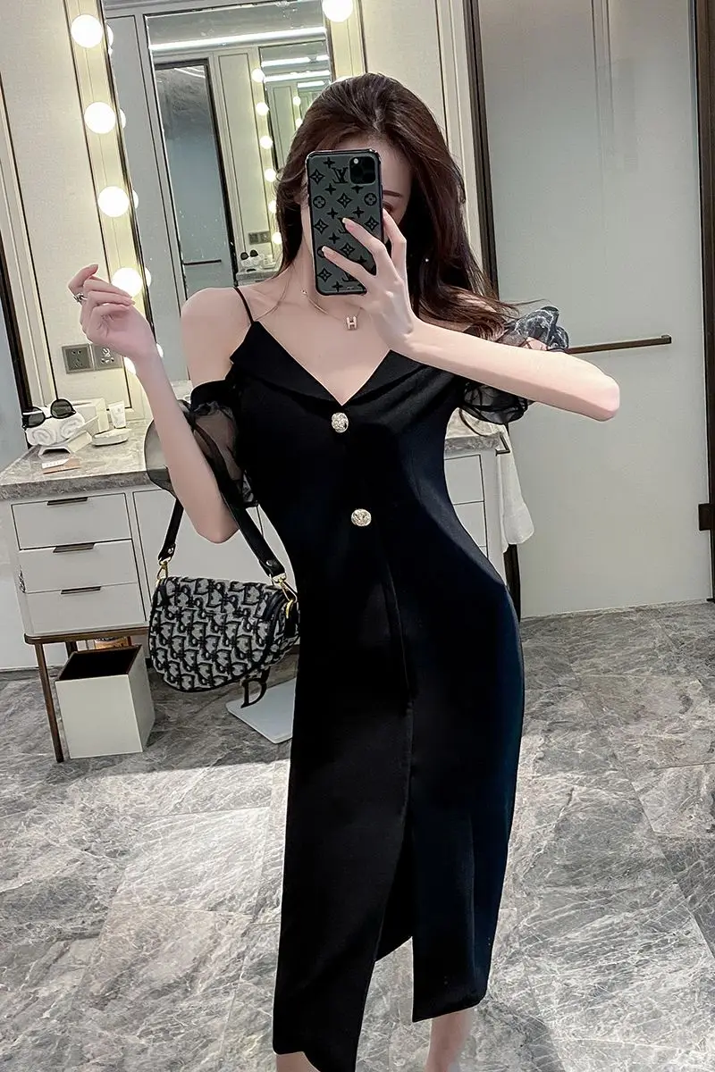 

COIGARSAM Sexy Women dress French Style V-Neck Dresses Black 3992