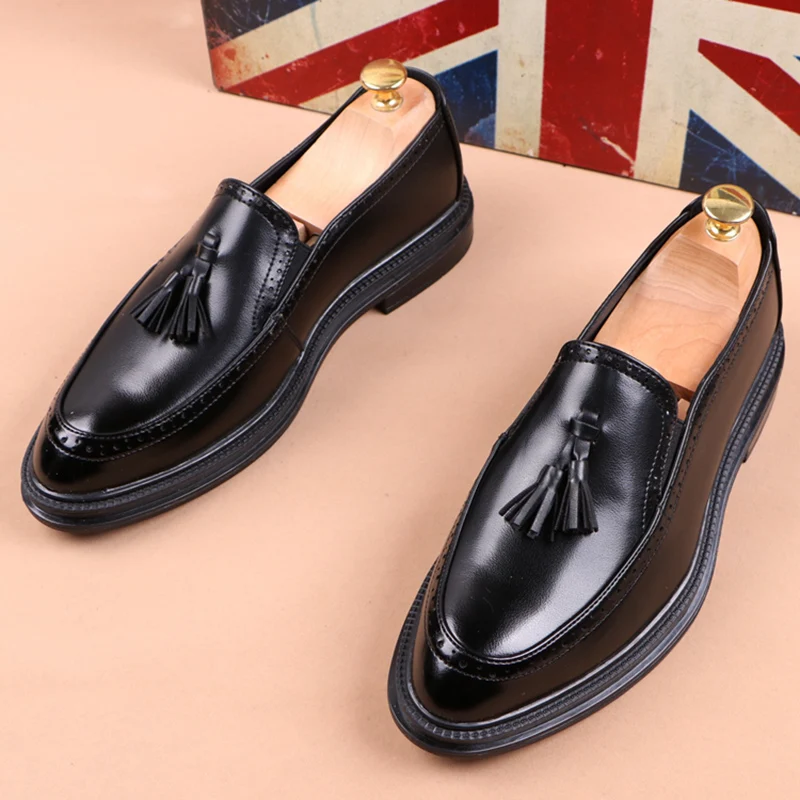 

British style men's fashion wedding party dresses genuine leather shoes slip on lazy tassels shoe black breathable loafers male