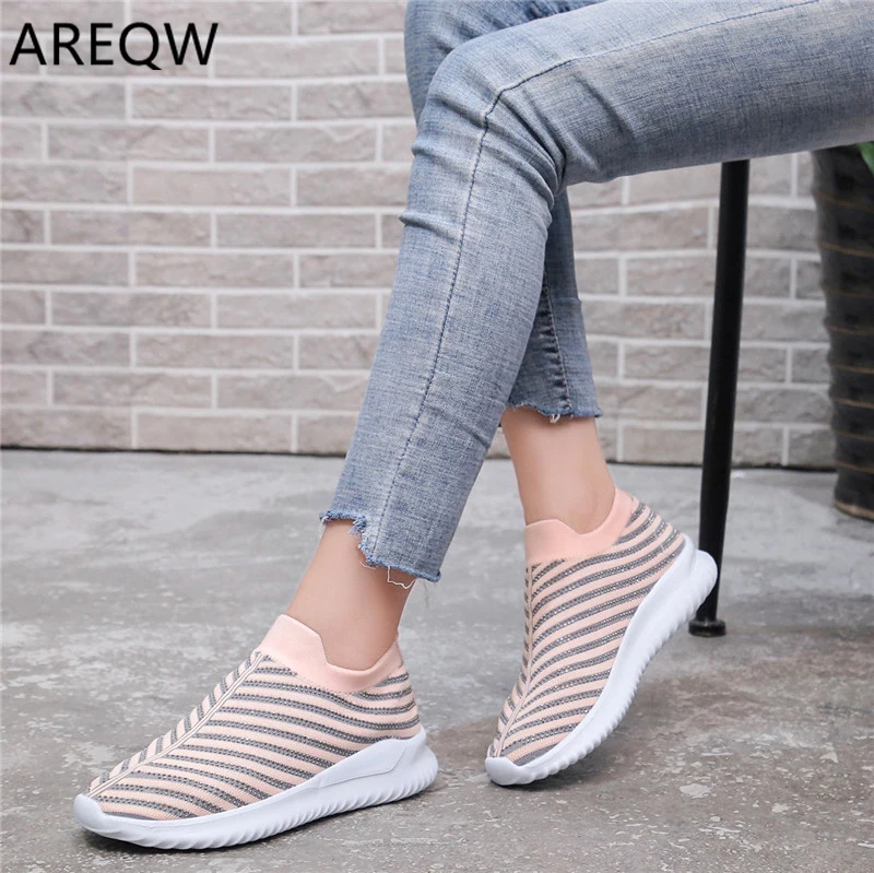 2020 женские кроссовки Вулканизированная обувь Женские Летние слипоны на плоской