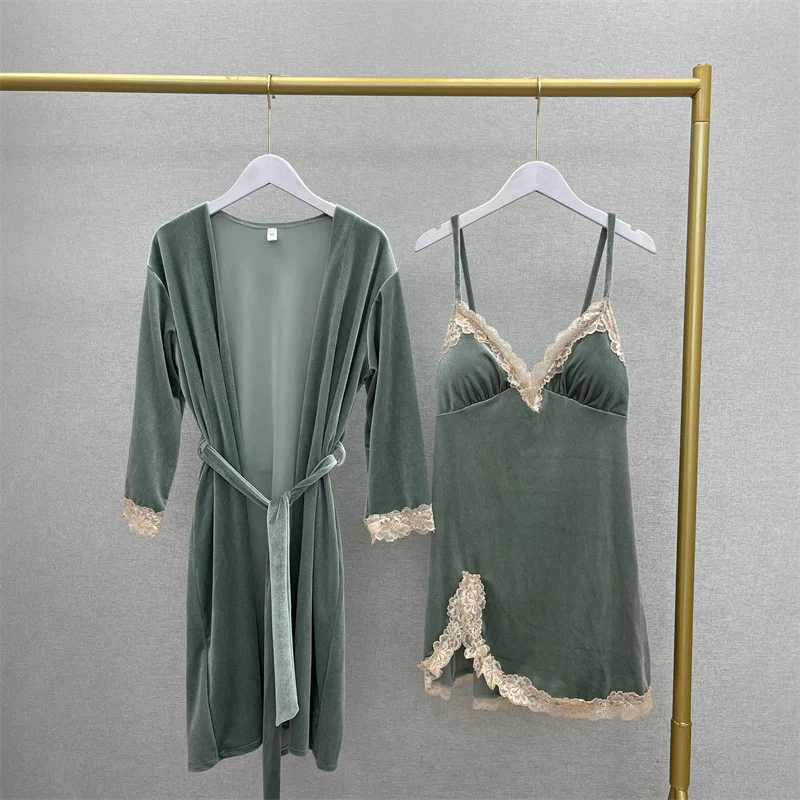 

Women's Sleep & Lounge