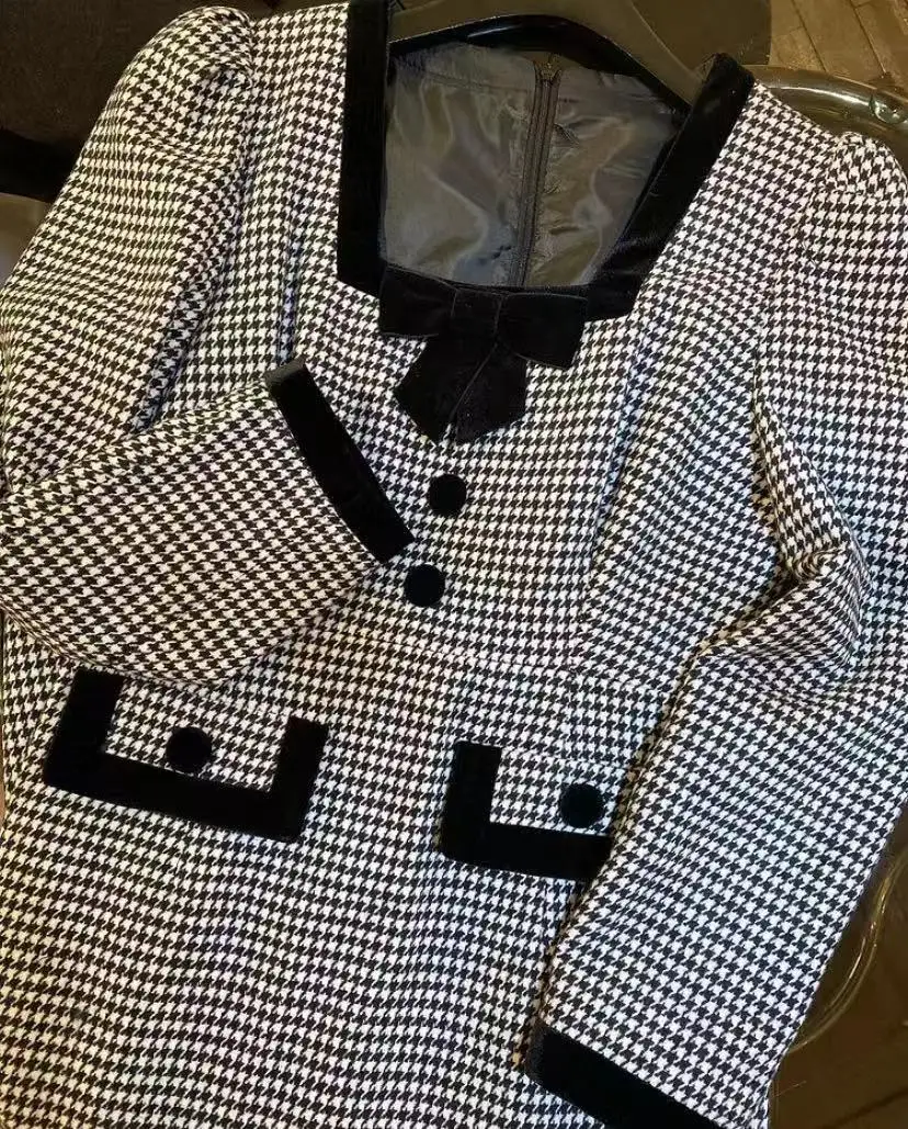 

Korean Chic Retro Sweet Western Style Youthful-Looking Square Collar Bow Velvet Stitching Fashion Houndstooth Dress for Women