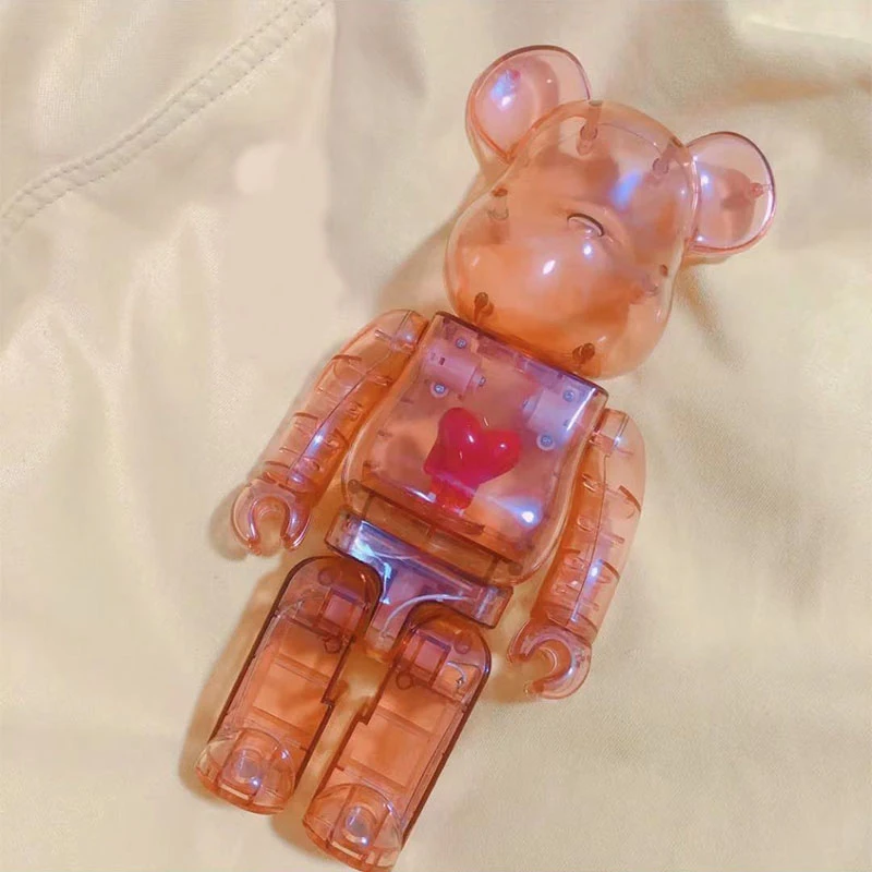 

Sudo Bearbrick 28cm 400% EU red heart electroplating MM Jtoy Bearbrick Action Figures Block Bear shoe store Decoration