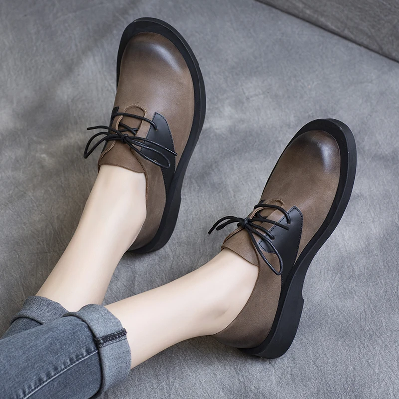 Женские кожаные туфли на плоской подошве повседневные Черные брендовые весенние