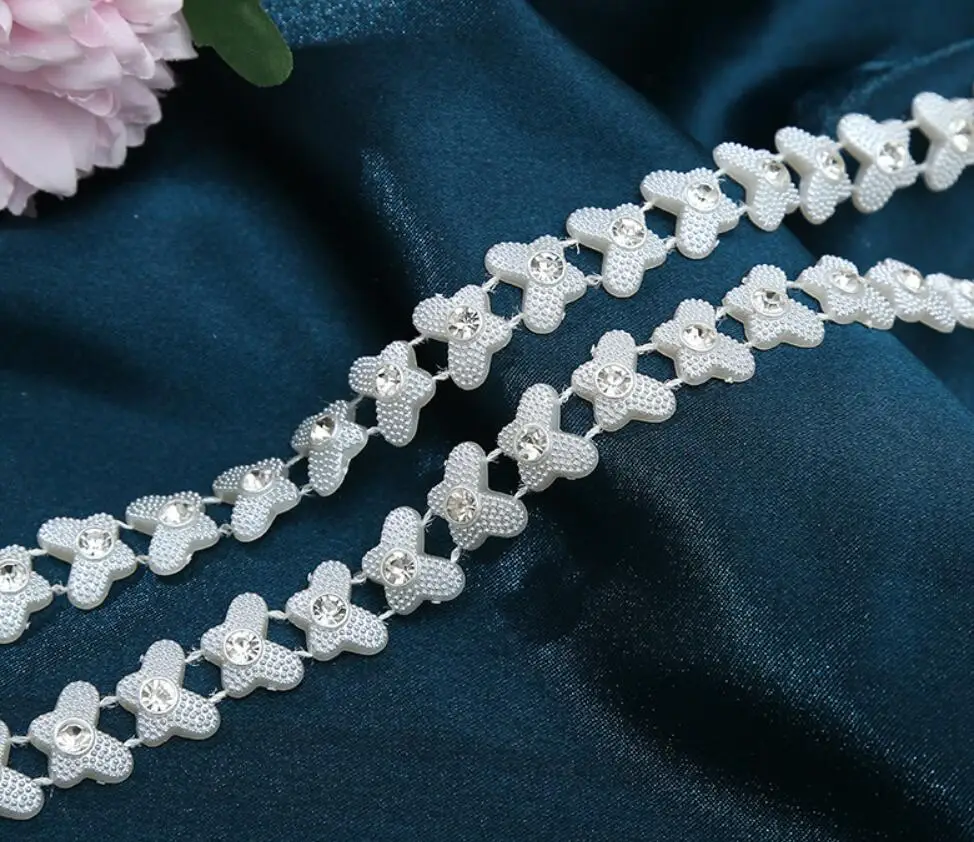 

10Yard ABS Pearl Butterfly Rhinestone Bead Chain Door Curtain Wedding Party Christmas Holiday Venue Home Hotel Decoration