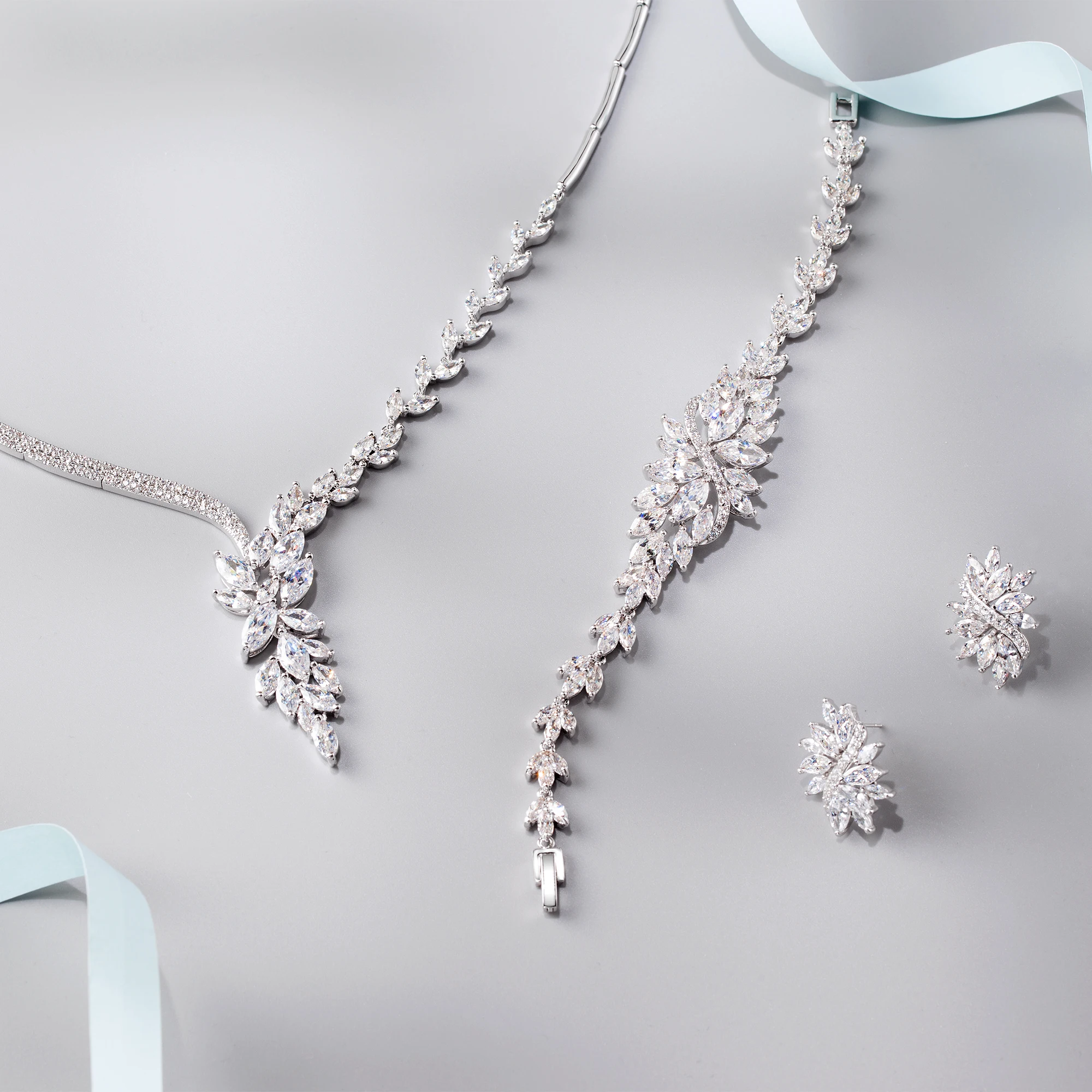 UMODE Браслет с швейцарским AAA+ цирконием в форме цветка огранка &quotМаркиз&quot